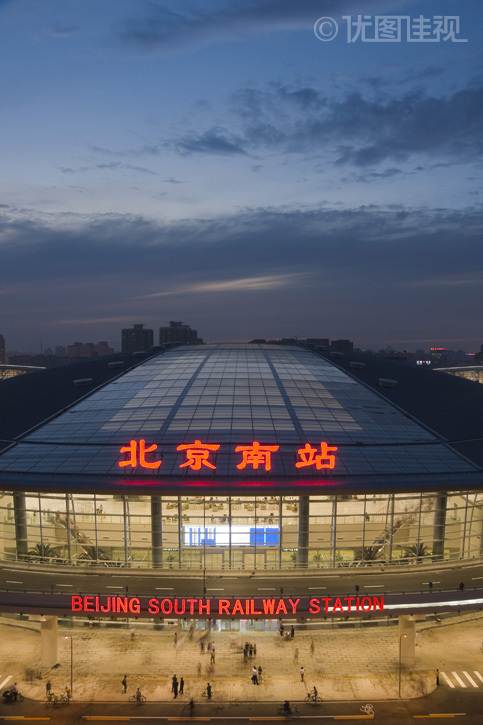 北京南站夜景