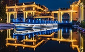 北京亮马桥游船码头夜景
