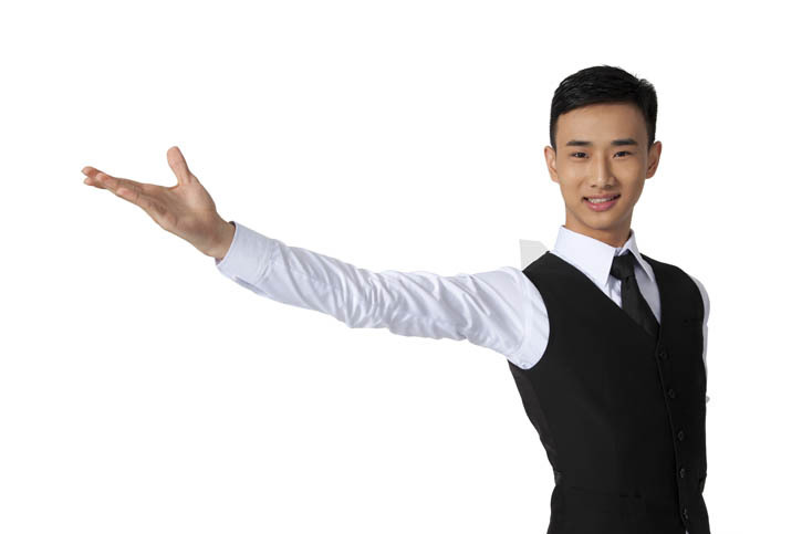 棚拍年轻男演员跳国标舞