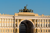 圣彼得堡冬宫广场